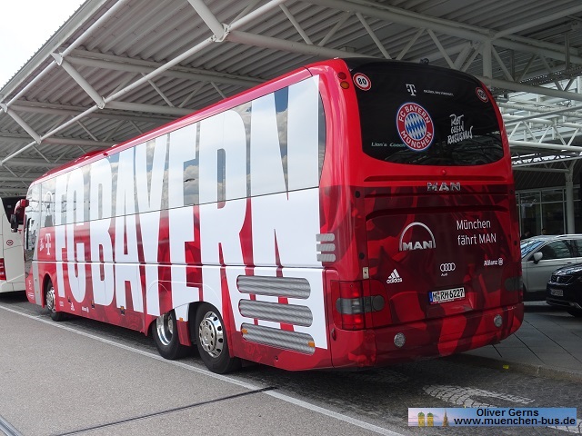 Autobus Oberbayern Wagen 227